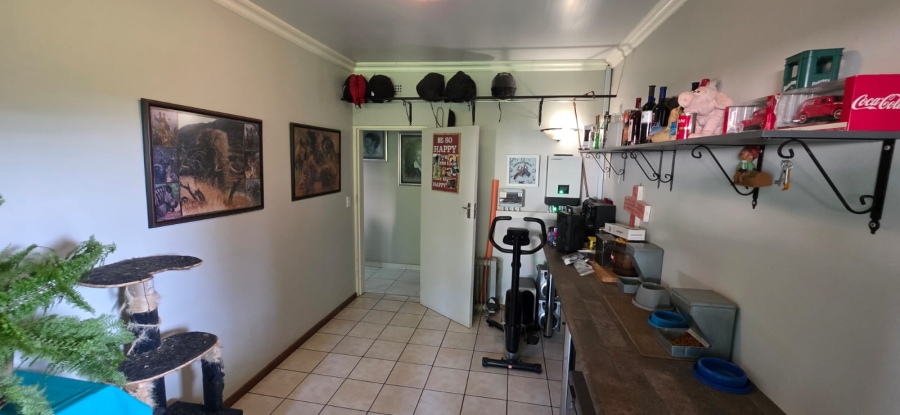 3 Bedroom Property for Sale in Flamwood North West